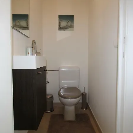 Apollo 1 Apartman *